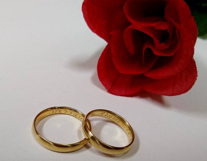 Alyanslar ve nikah hediyelikleri